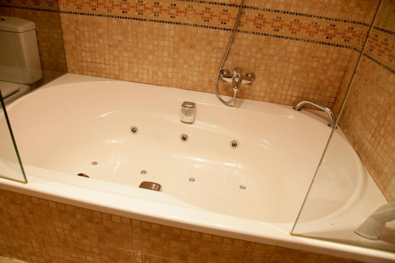 Hotel Iris Granollers Esterno foto